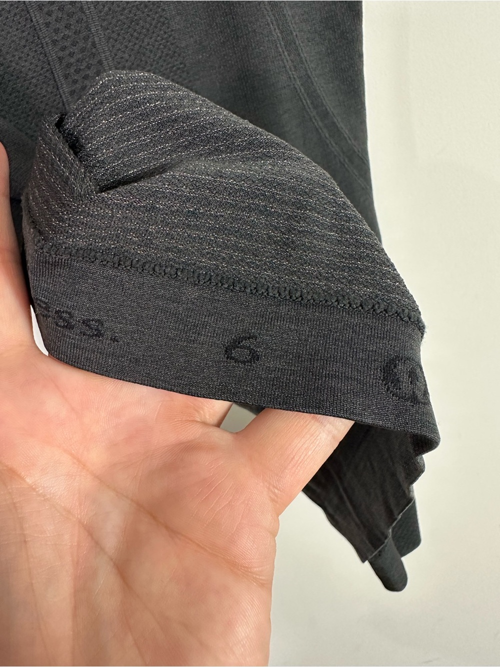 Lululemon Swiftly Tech Black Short Sleeve Crewneck Running Tee Shirt - Picture 6 of 6